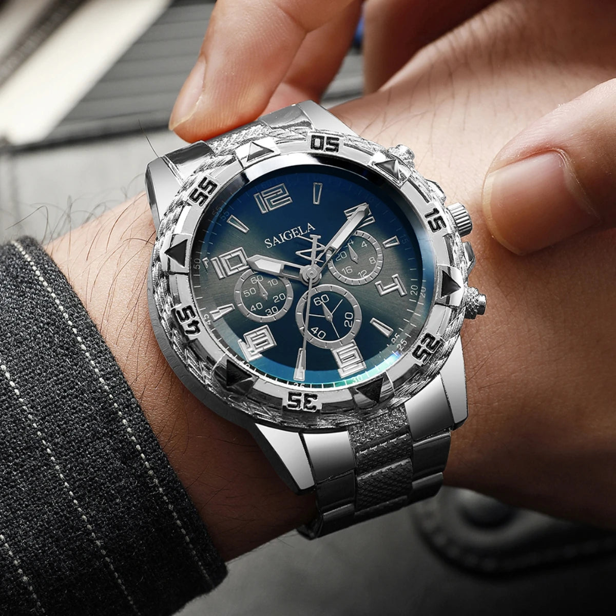 4pcs/set Men's Watches Fashion Arabic Dial Steel Band Quartz Watch Set (Without Box)