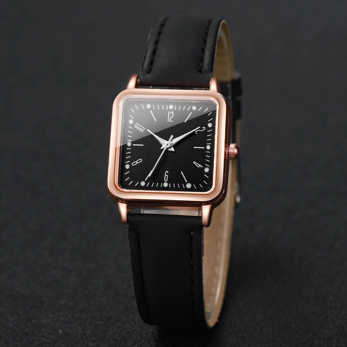 2/4PCS Fashion Square Women's Watch Leather Band Quartz Watches Heart Bracelet Set(Without Box)