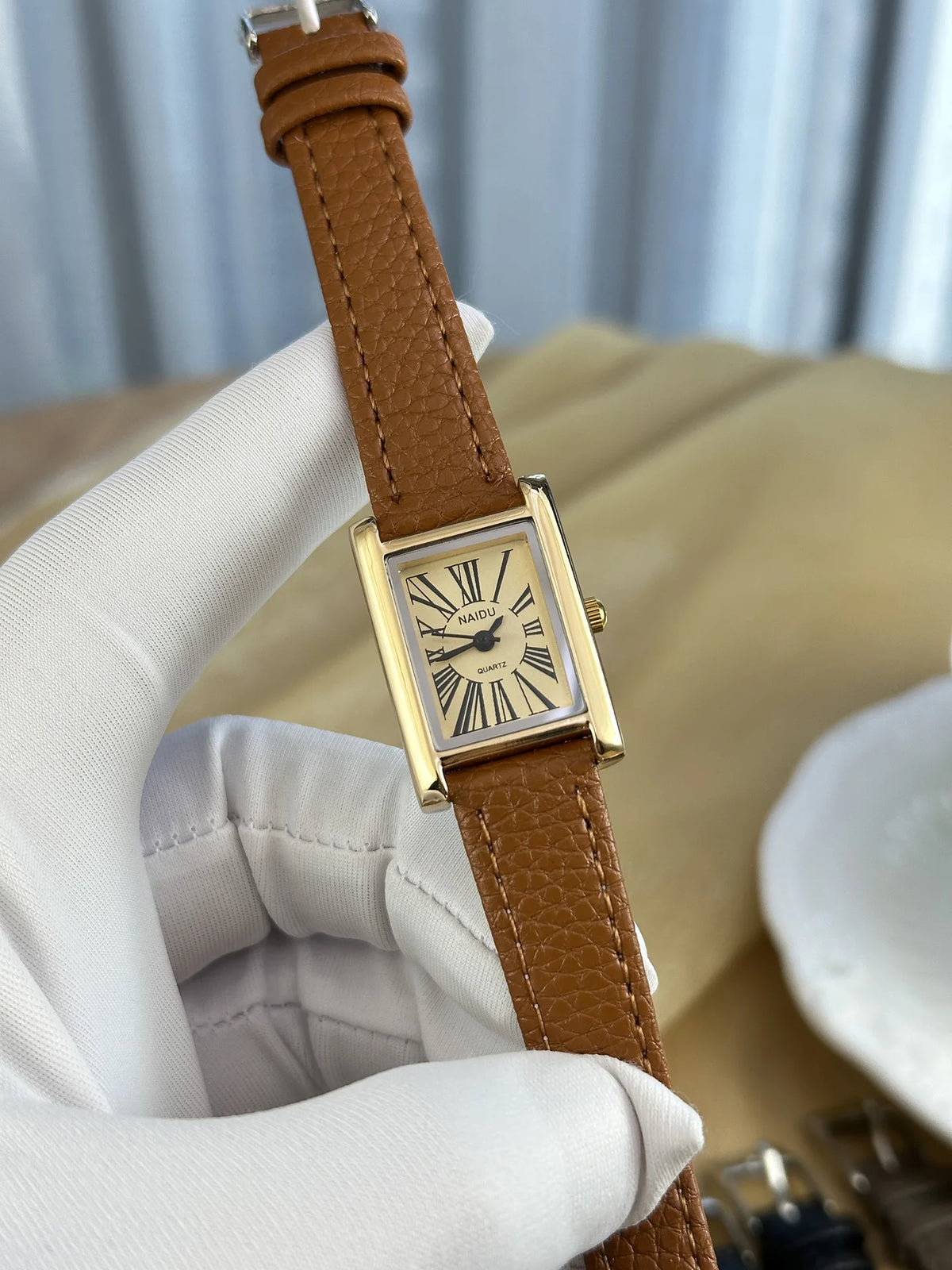 Fashion Brand Roman Dial Women Quartz Watch Simple Leather Strap Wristwatches Girl Gifts Ladies Watches Reloj Mujer Dropshipping
