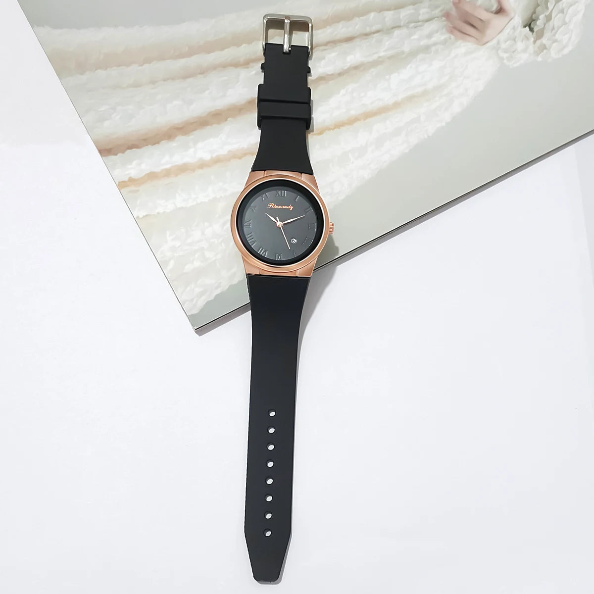 Fashion Watches Women Quartz Watch Sports Silicone Strap Ladies Wristwatches Calendar Clock Gift Relogios Feminino