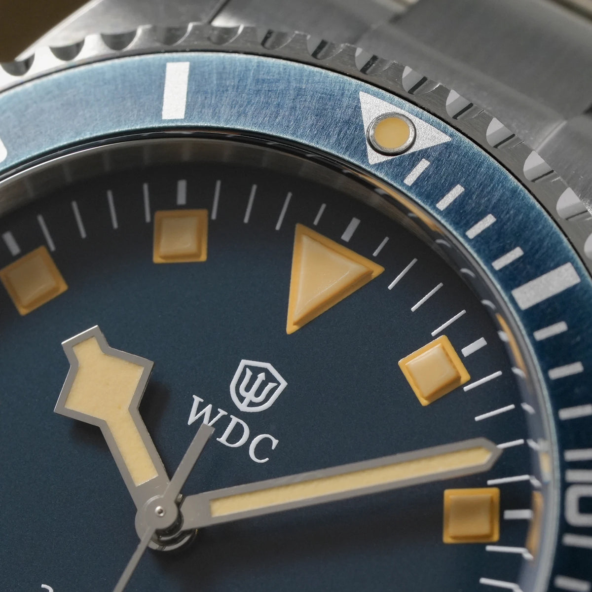 Watchdives WD5513M Men Watch Miyota 9015 Movement Automatic Mechanical  Watches Aluminum Bezel Sapphire Luminous Waterproof 200m