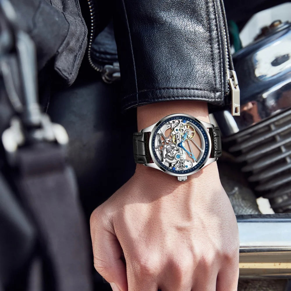High-End Men's Mechanical Watch, Hollow Design, Round Dial, Fashionable Business Casual Waterproof Double-Sided Hollow Fully Automatic Mechanical Watch for Men, the First Choice for Valentine's Day Gifts