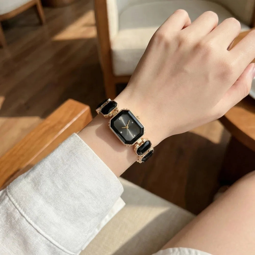 Fashion Rhinestone Quartz Watches Diamond Studded Watch Strap with Adjustable Bracelet Women Wristwatch Square Shaped Watch Gift