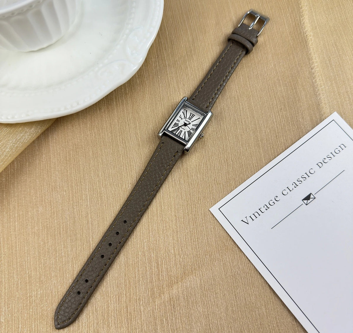 Fashion Brand Roman Dial Women Quartz Watch Simple Leather Strap Wristwatches Girl Gifts Ladies Watches Reloj Mujer Dropshipping